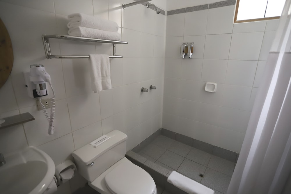 Traditional Triple Room - Photo 2