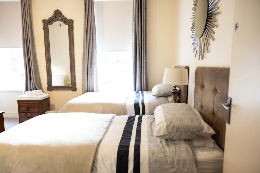 Double Room 4 photo 2