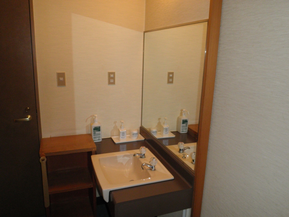 Japanese-Style Economy Room photo 2
