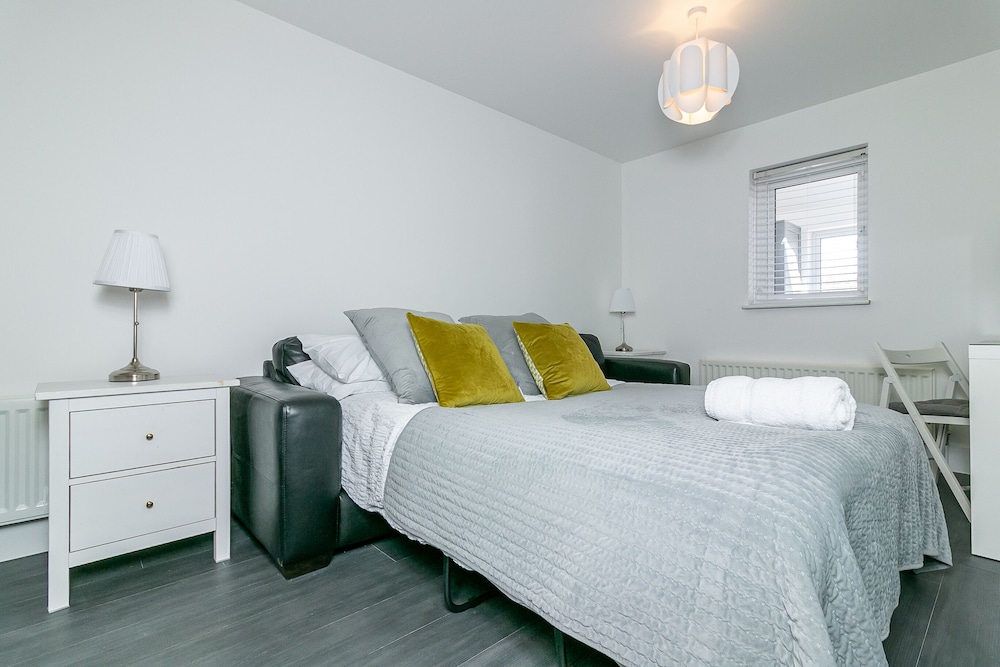 Superior Double Room, Shared Bathroom