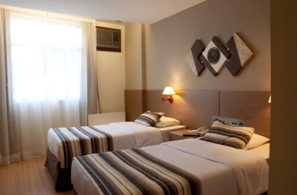 Suite, 2 Twin Beds - Photo 3
