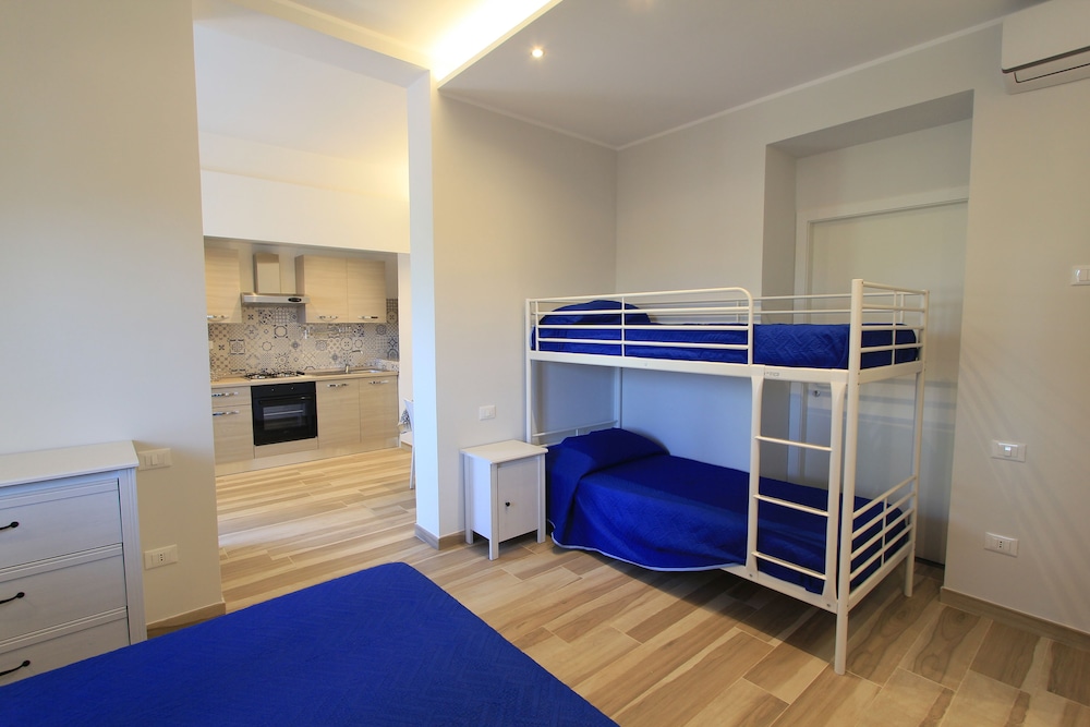Apartment (Pet Friendly) photo 2