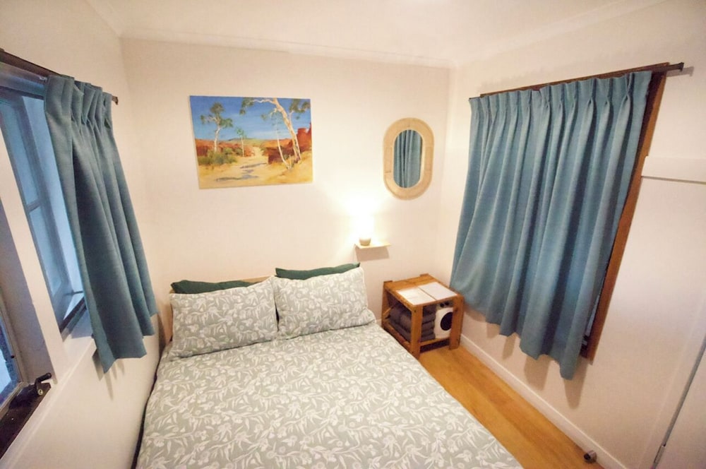 Double Room with Shared Bathroom photo 2