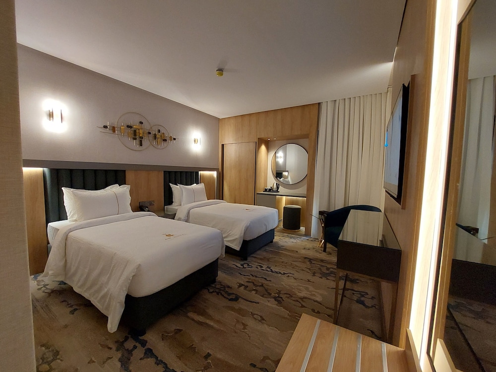 Standard Twin Room, 2 Twin Beds, City View