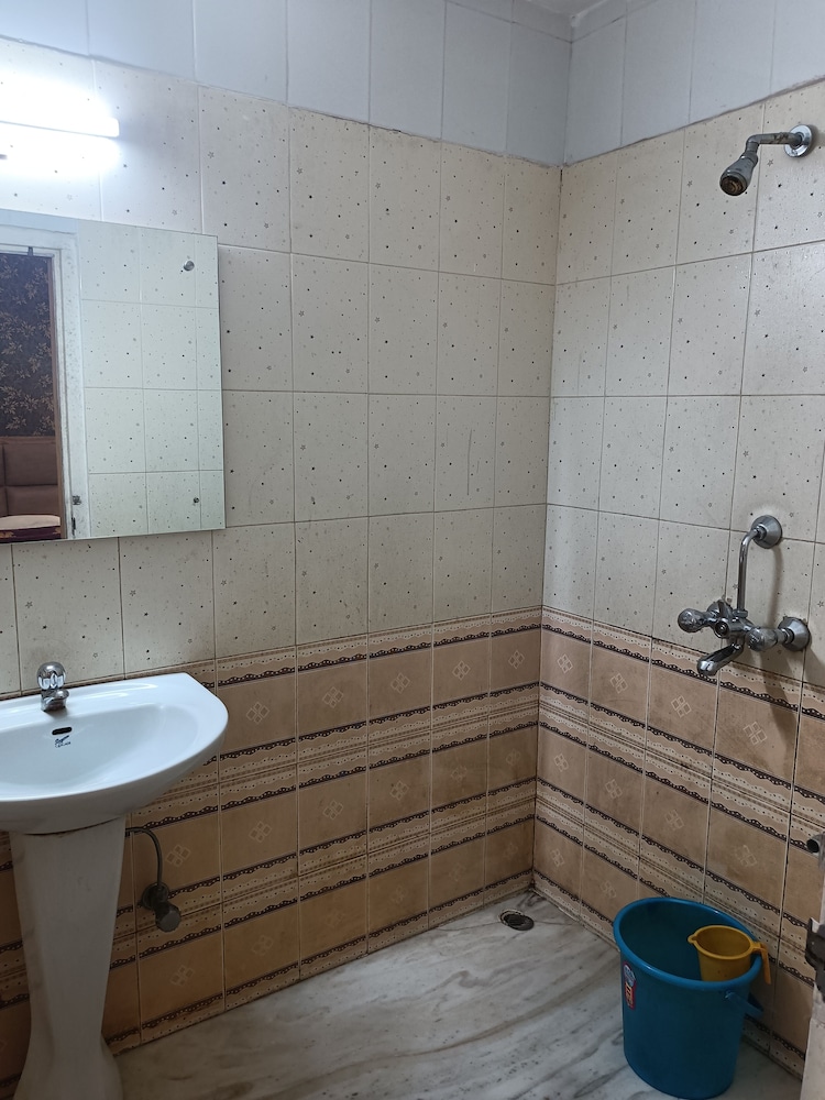 Standard Room photo 3