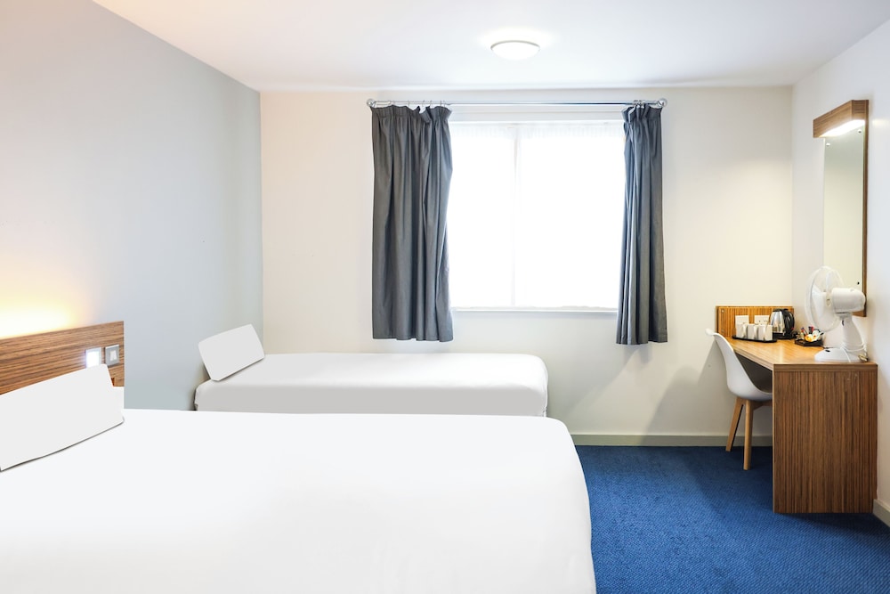 Standard Family of 3 Room - Photo 7
