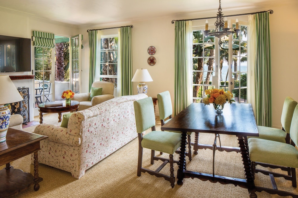 Suite, 1 Bedroom, Terrace, Partial Ocean View (Mariposa)