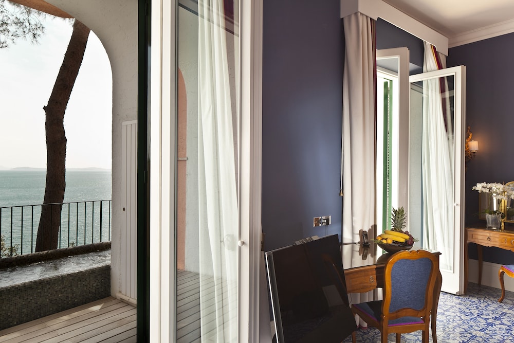 Double Room Royal Executive - Photo 2