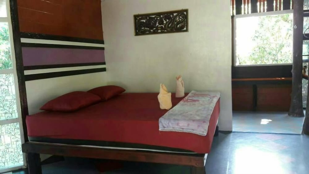 Basic Bungalow photo 1