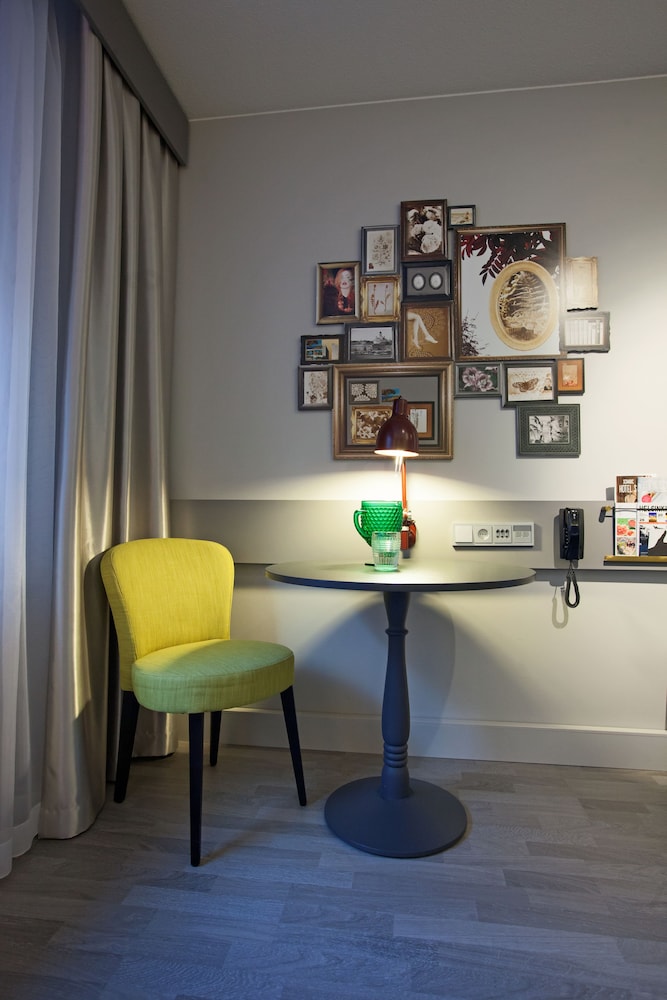 Double or Twin Room - Photo 2