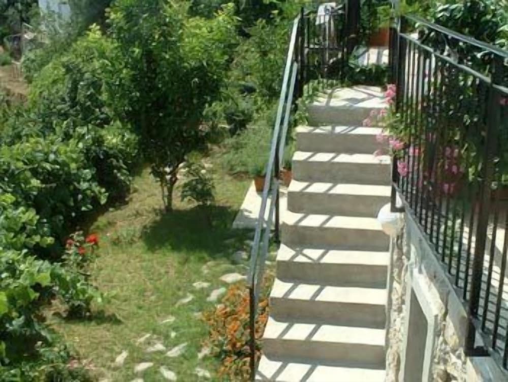 Studio, Ocean View - Photo 2