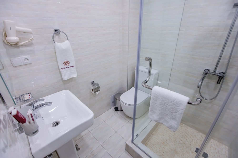 Standard Double Room - Photo 4