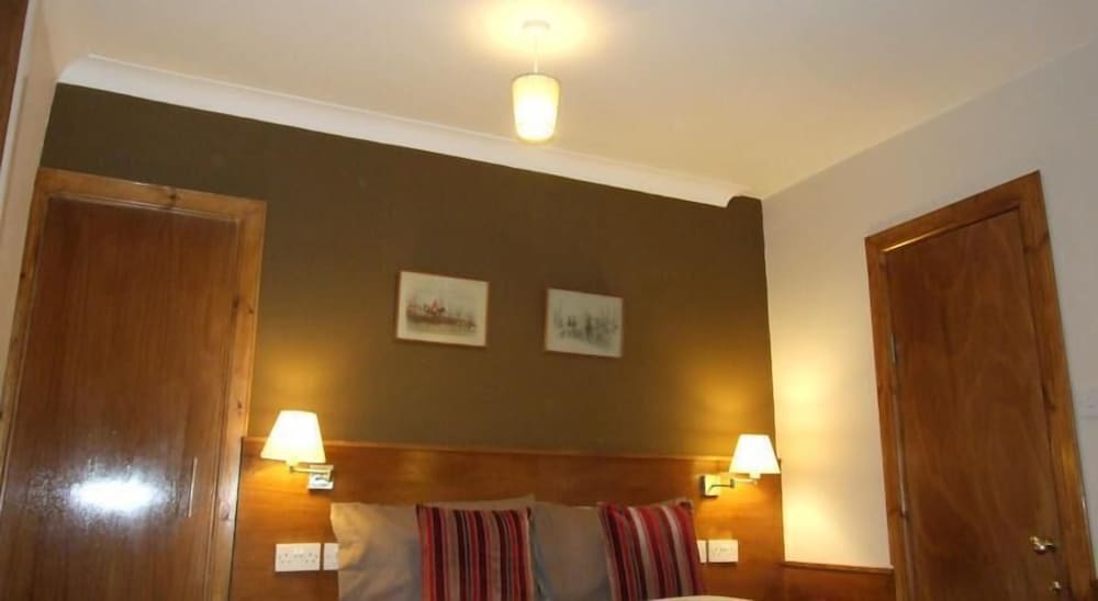 Classic Double Room - Photo 12