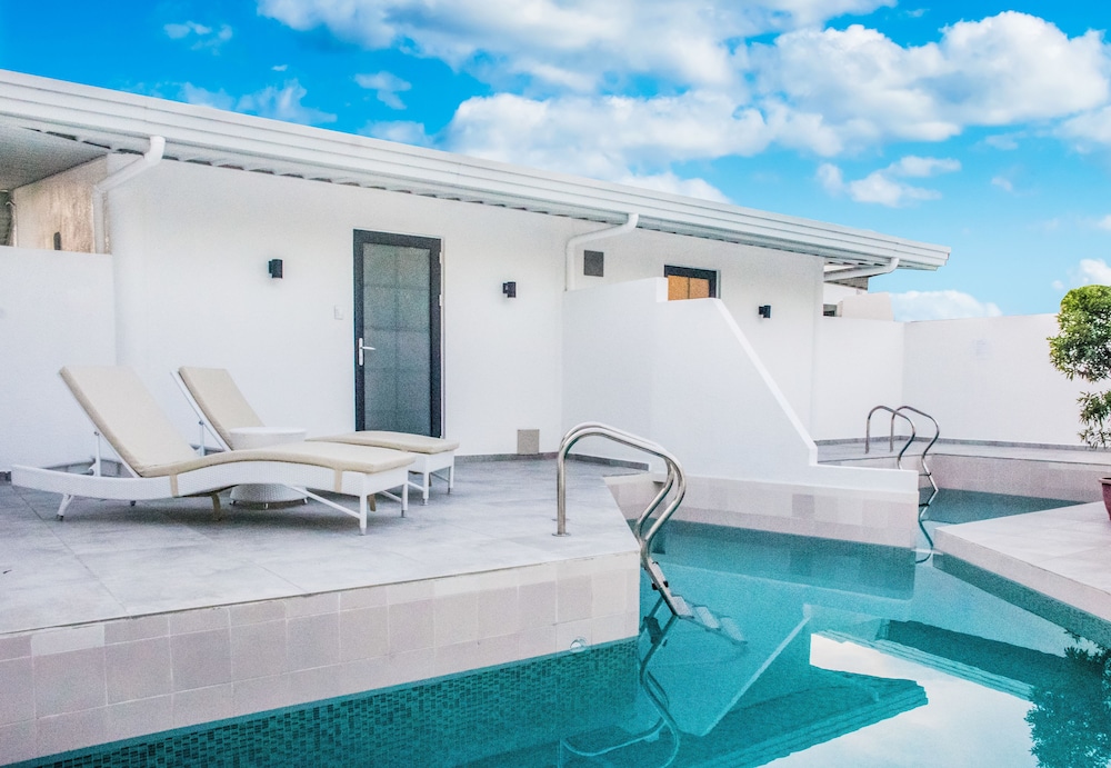 Laguna with Pool Access - Photo 19