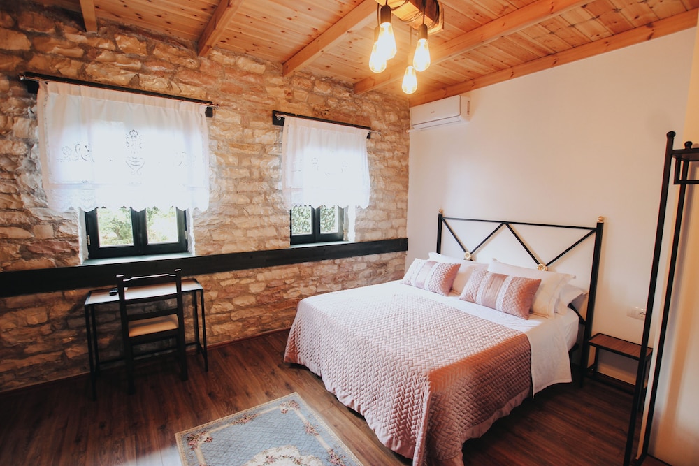 Comfort Room photo 3