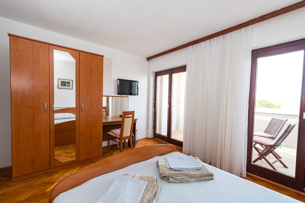 Apartment, 1 Bedroom, Balcony, Garden View
