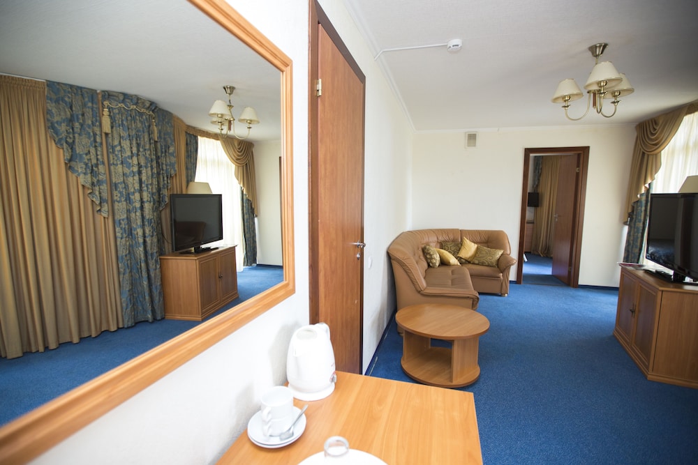Executive Suite photo 2