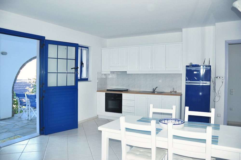 House, 2 Bedrooms, Sea View, Oceanfront photo 3