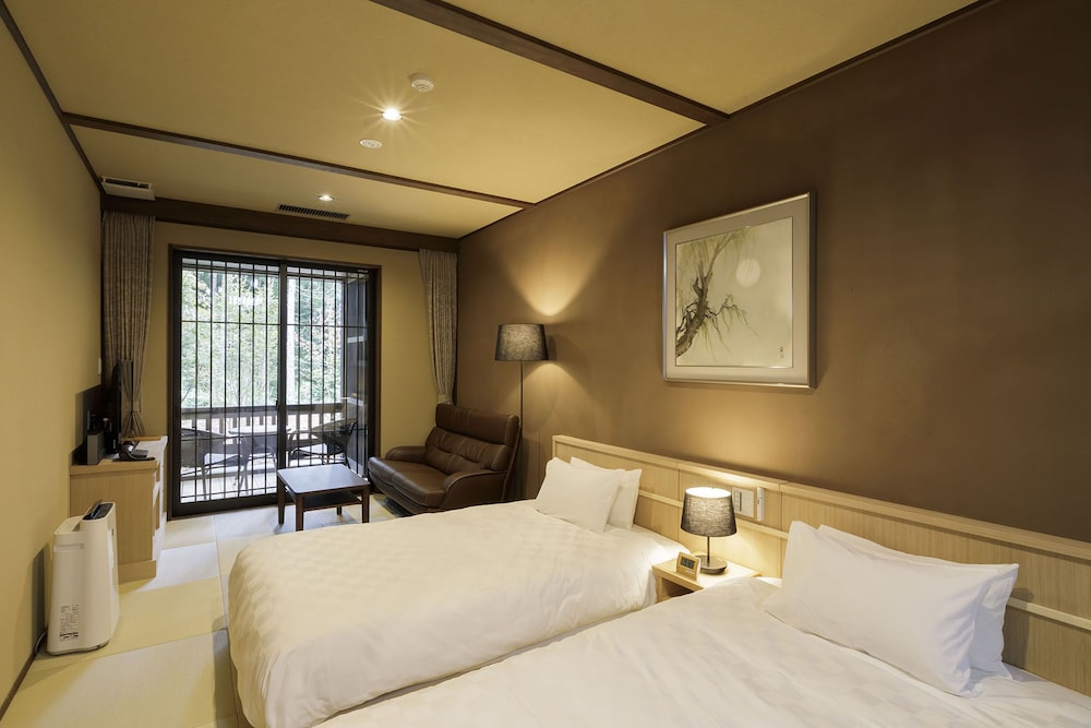 Superior Japanese Style Room B