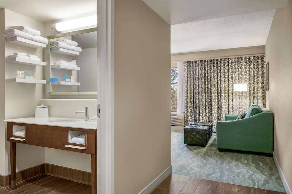 Premium Suite, 1 King Bed, Non Smoking, Jetted Tub