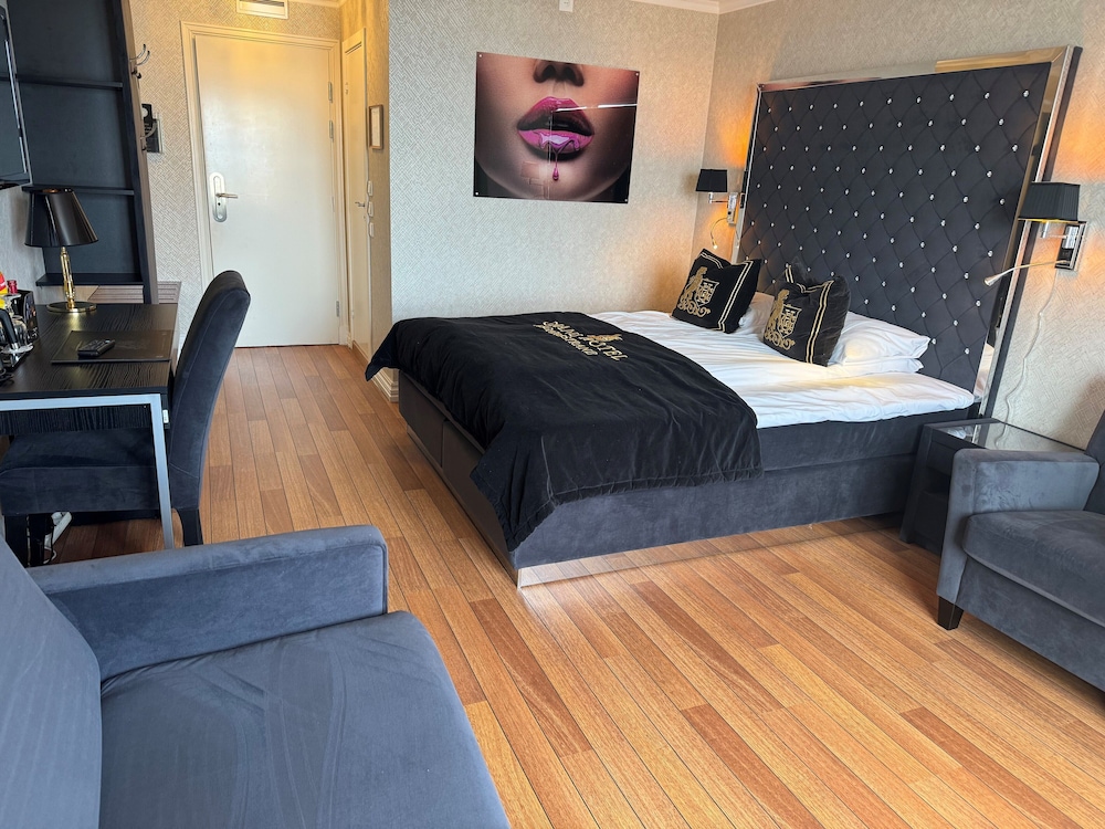 Superior Double Room - Photo 1