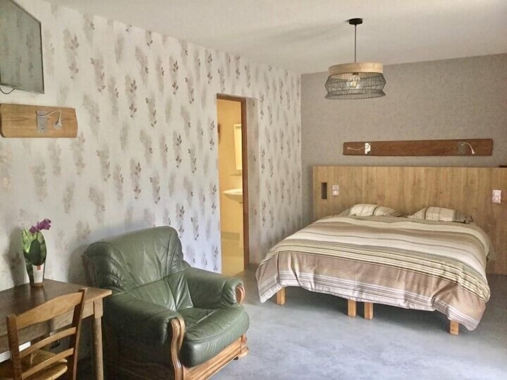 Deluxe Double Room, 1 Queen Bed, Accessible, Garden View photo 1