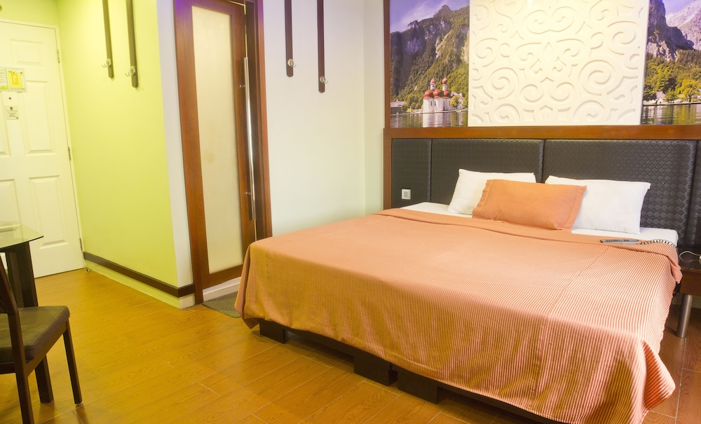 Euro suite  one - Photo 4