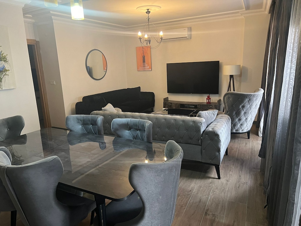 Family Apartment photo 1