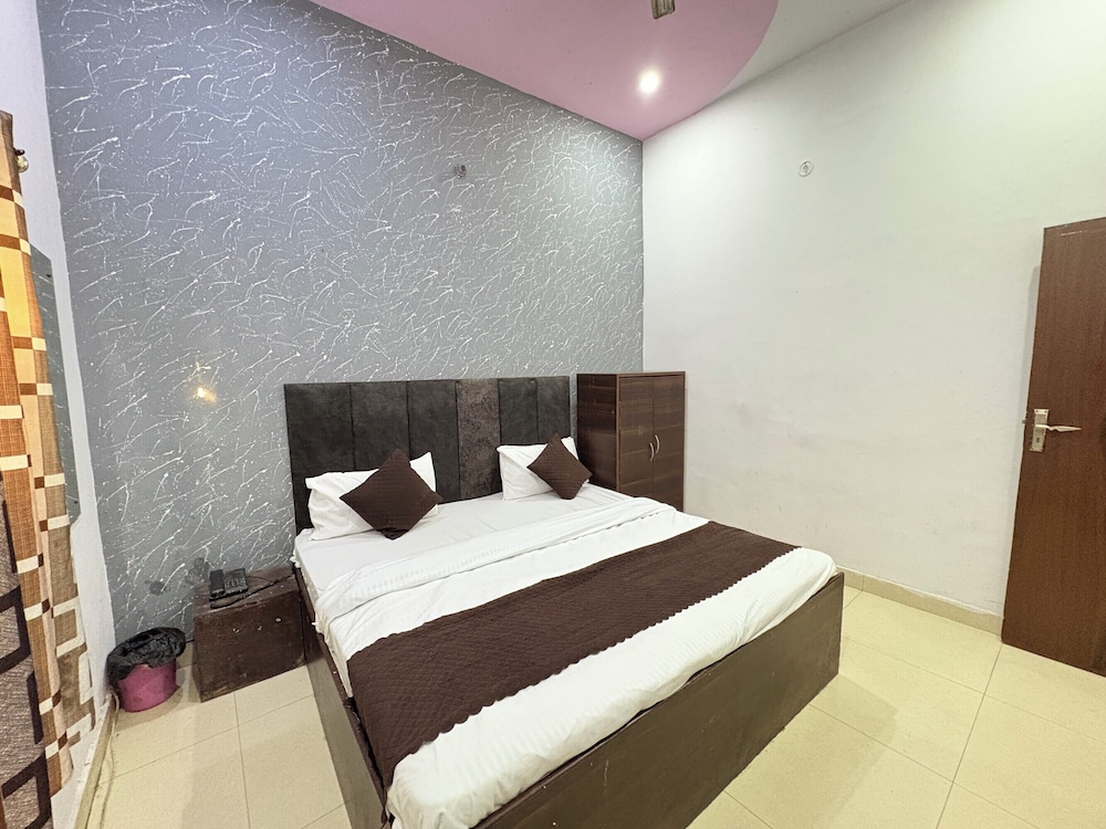 Deluxe Double Room, City View
