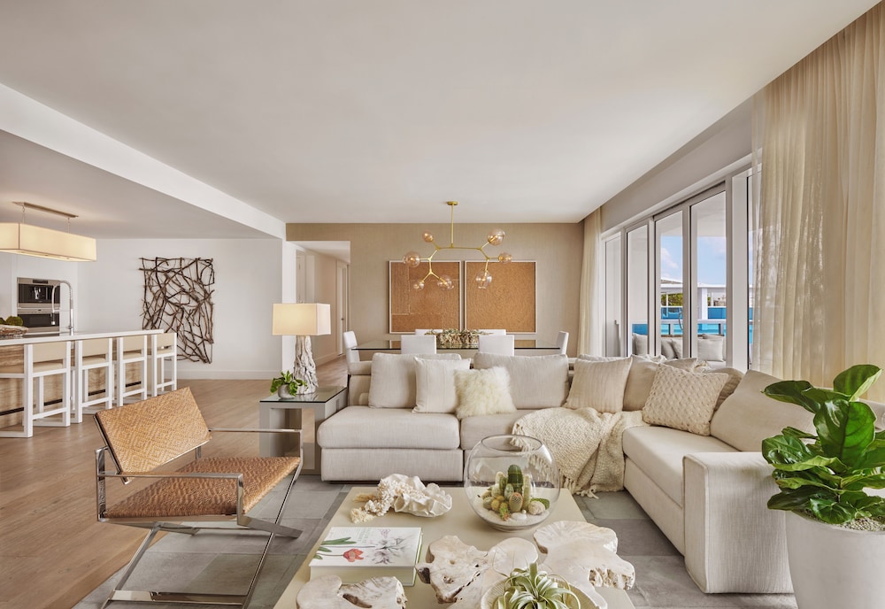 Room, 3 Bedrooms, Balcony, Ocean View (PH) thumbnail 6