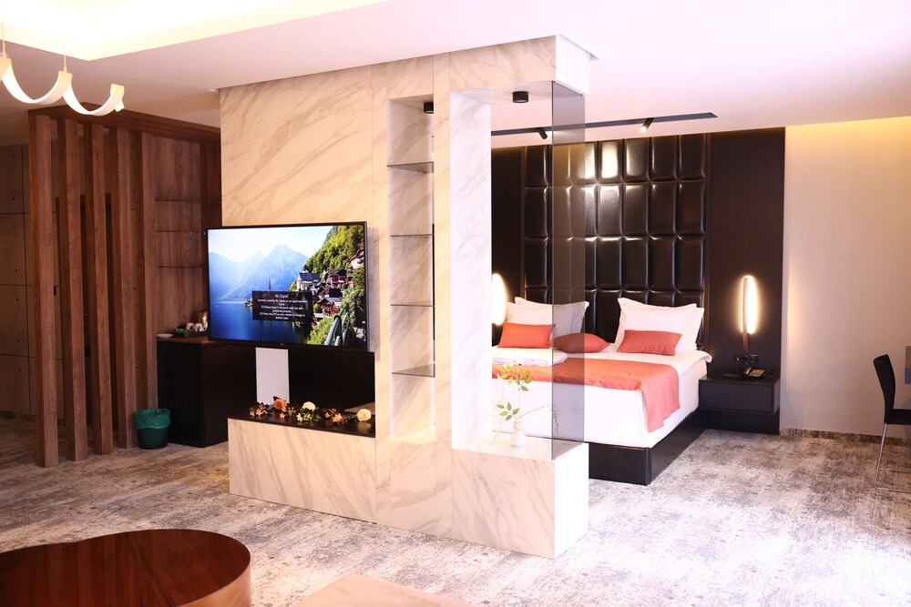 Presidential Studio Suite