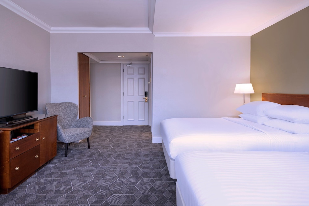Family Room, 2 Double Beds - Photo 2