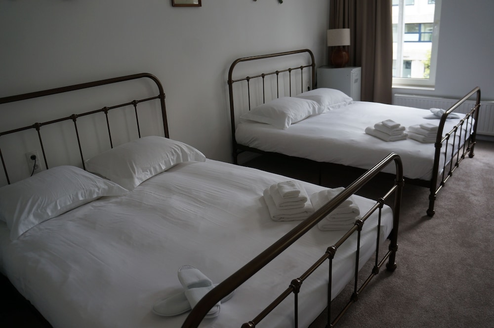 Quadruple Room (David)