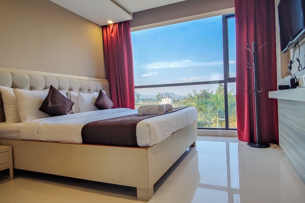 Design Villa, Hill View