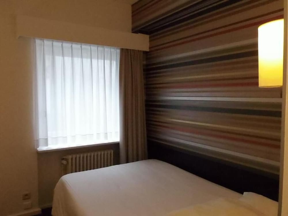 Double Room (Small) - Photo 1