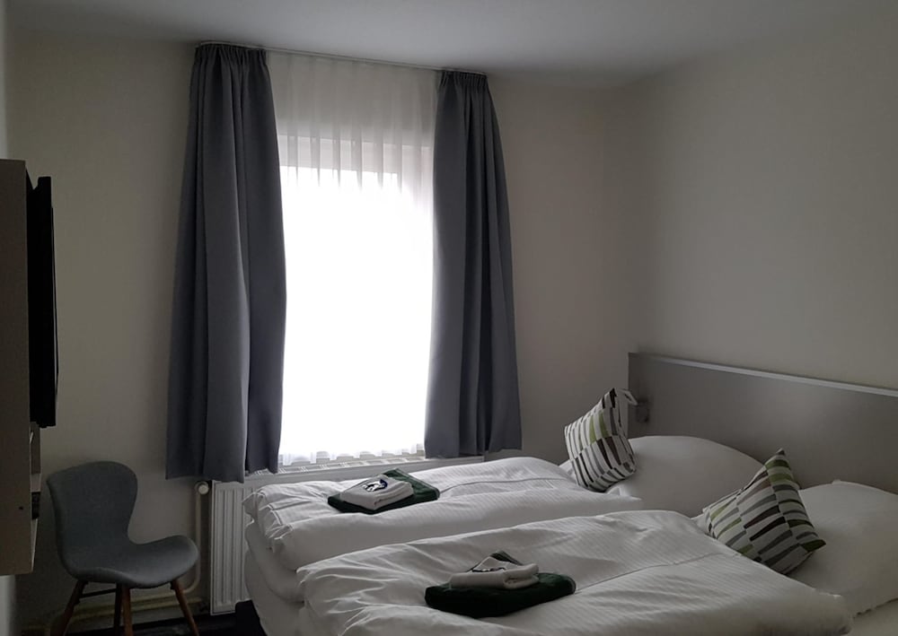 Double Room - Photo 2