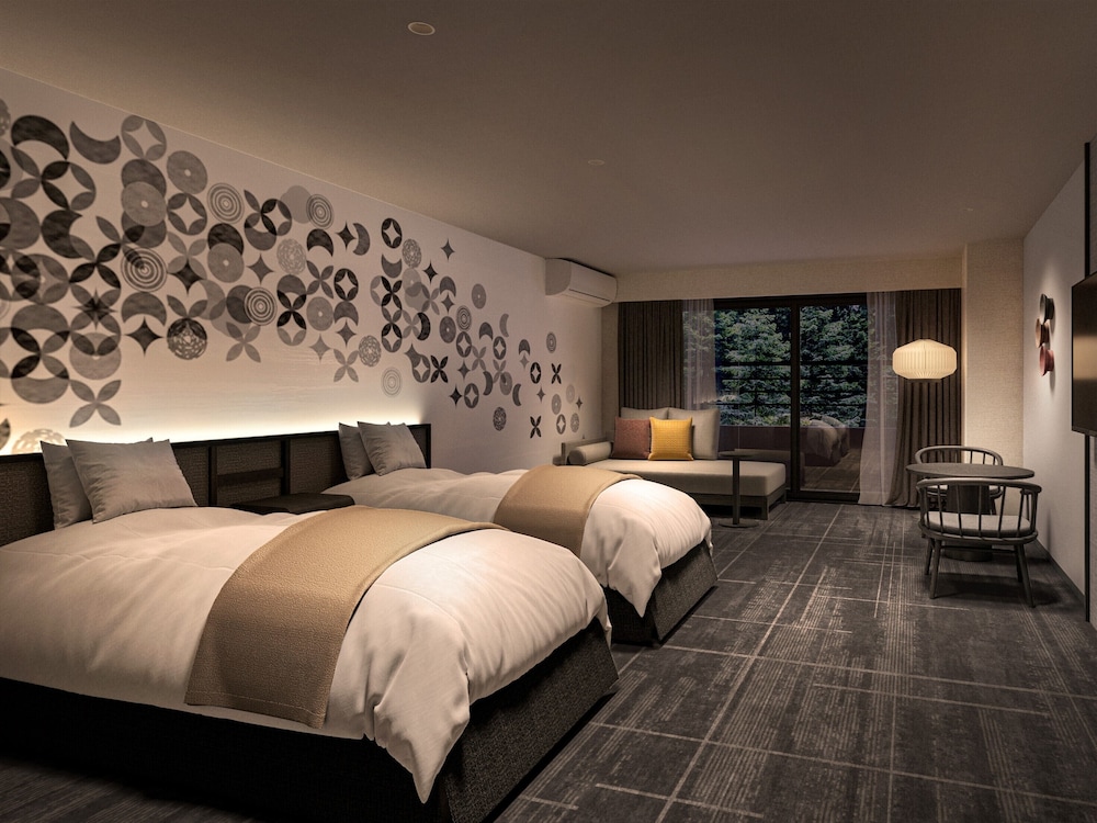 Superior Twin Room, Non Smoking photo 2