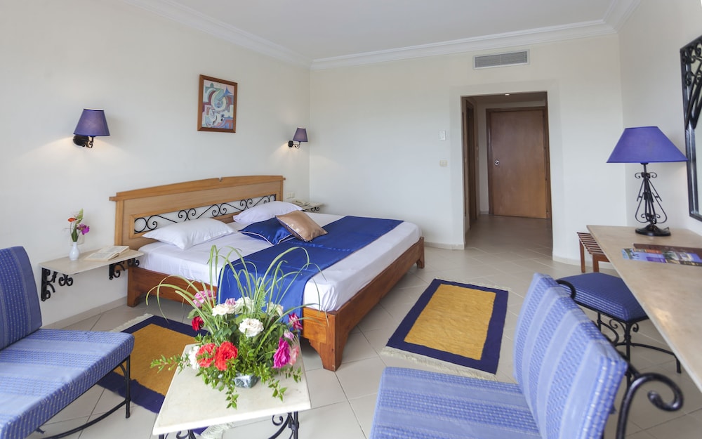 Standard Double Room, Balcony, Garden View photo 2