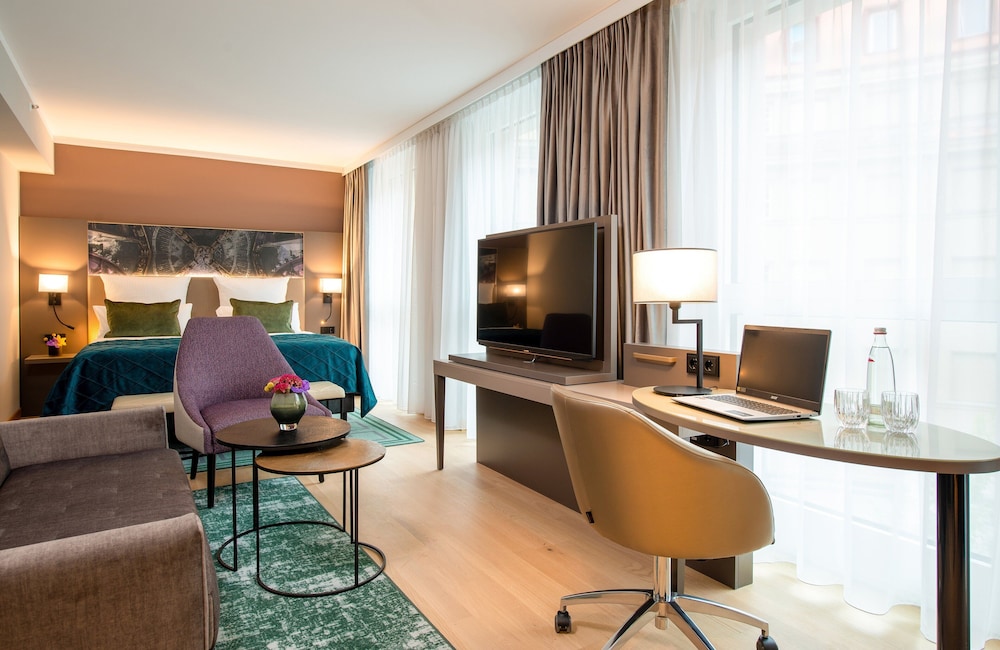 Deluxe Room - Photo 3