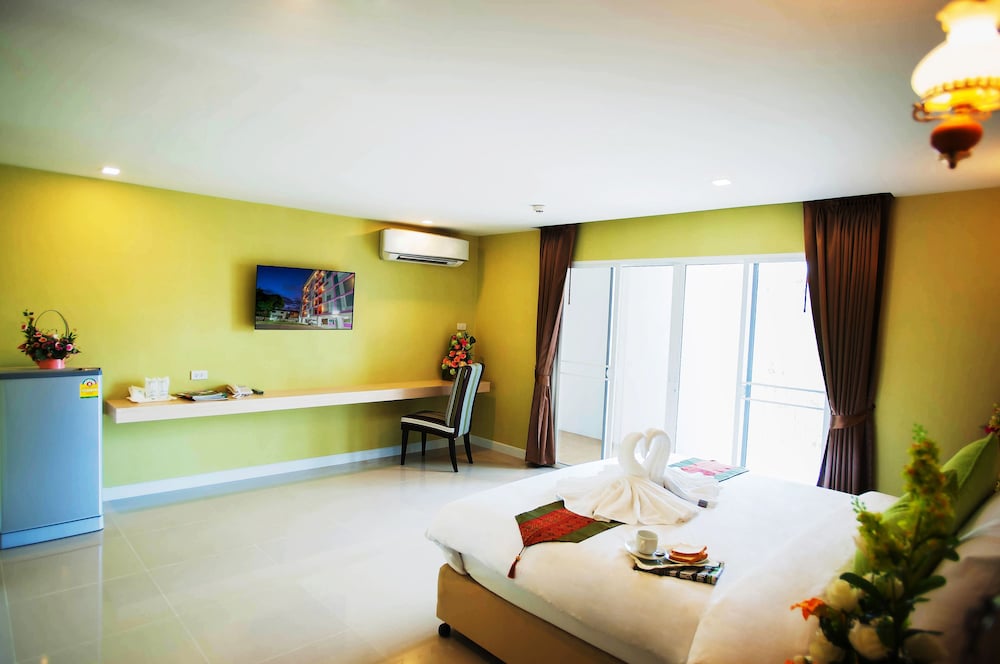 Deluxe Double Room, 1 Double Bed photo 3