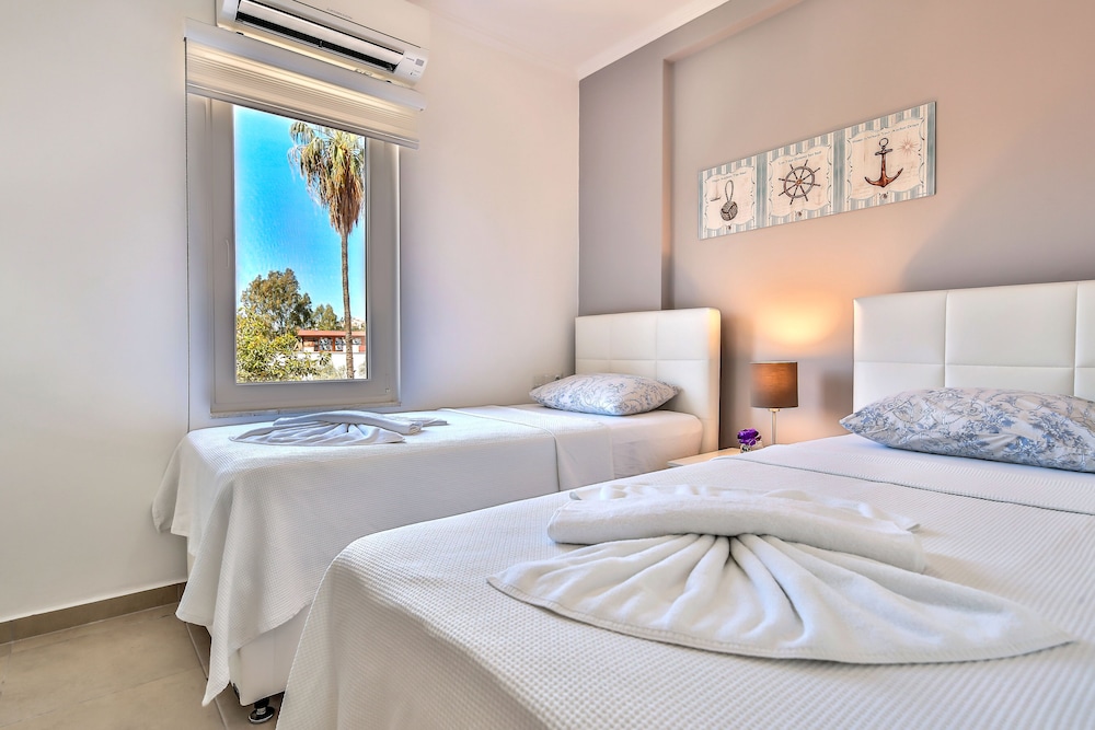 Apartment, 1 Bedroom, Balcony photo 2