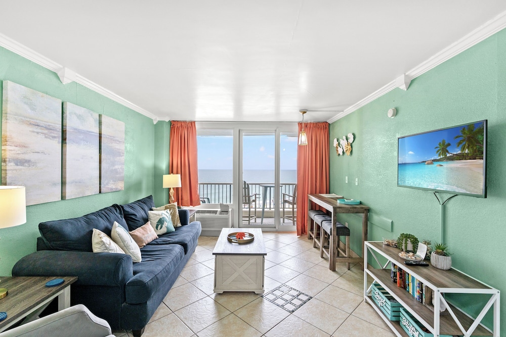 Condo, 1 Bedroom, Oceanfront, Pool Access (705)