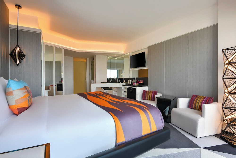 Standard Room, 1 King Bed photo 2