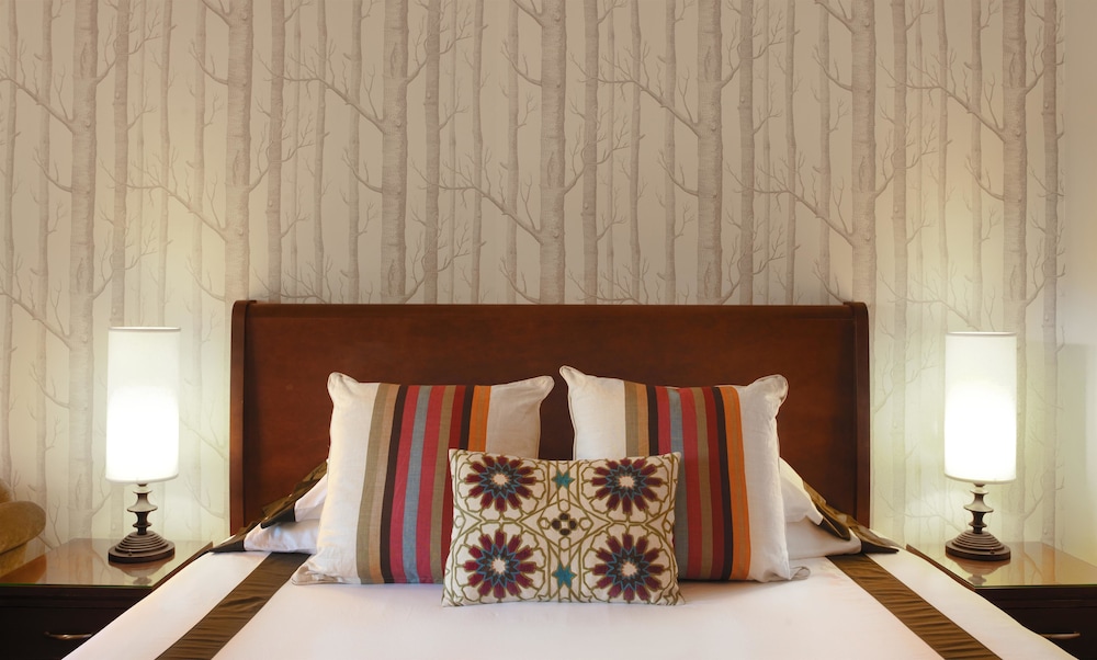 Room, 1 King Bed (Village View) - Photo 2