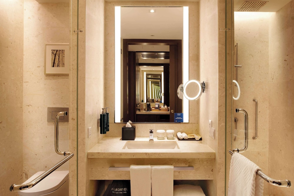 Executive Room, 1 King Bed, Allergy Friendly (Premium) photo 2