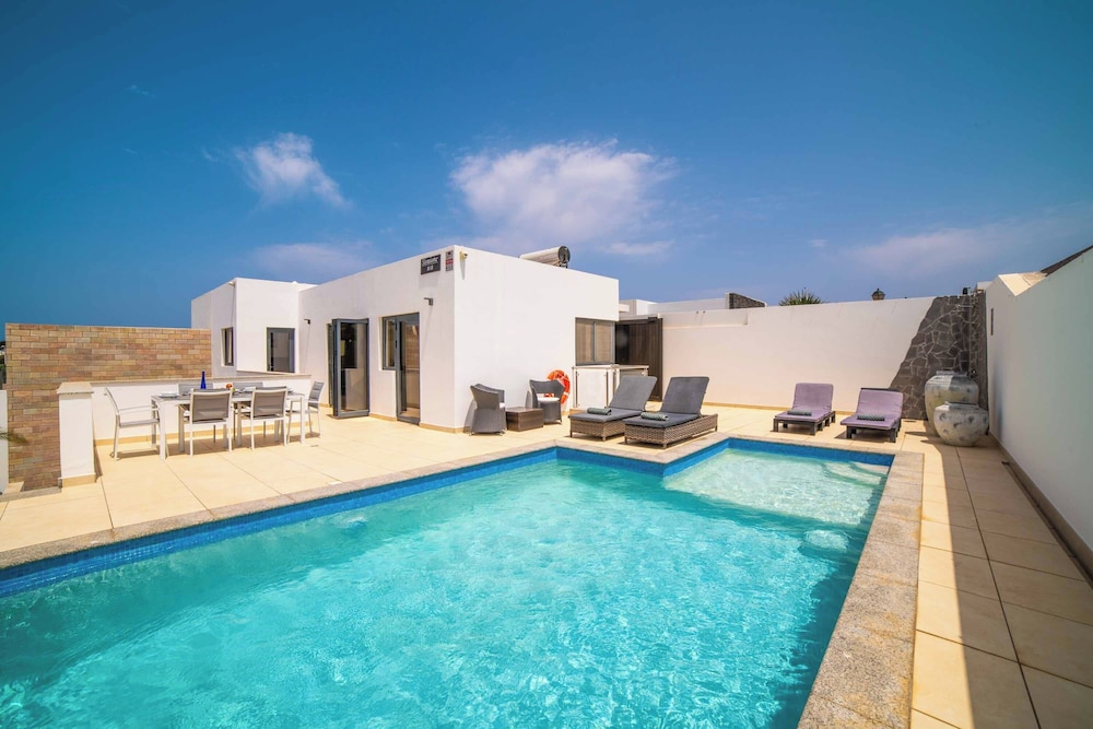 Villa (4 Habitaciones)