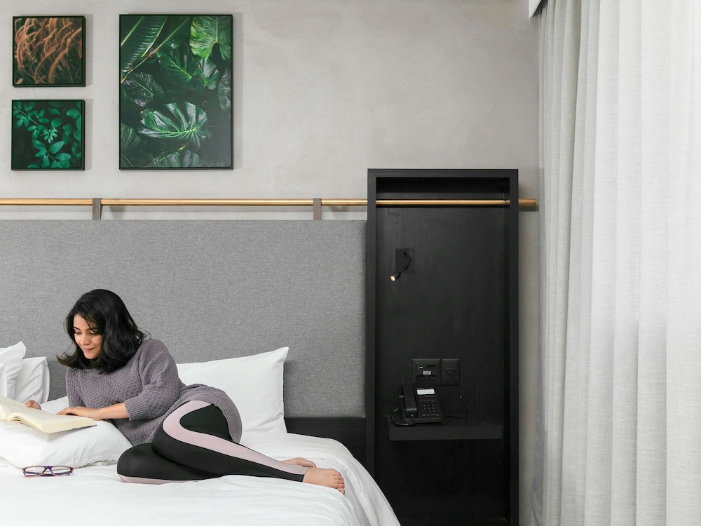 Superior Room, 1 Queen Bed - Photo 8