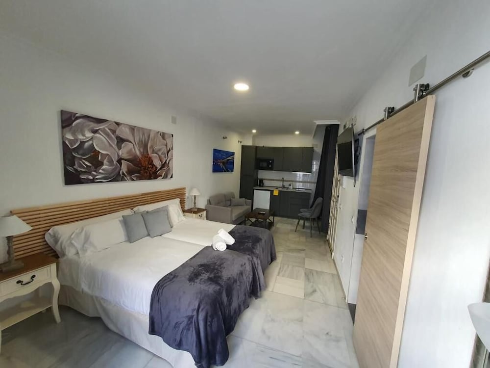 Double Apartment - Photo 3