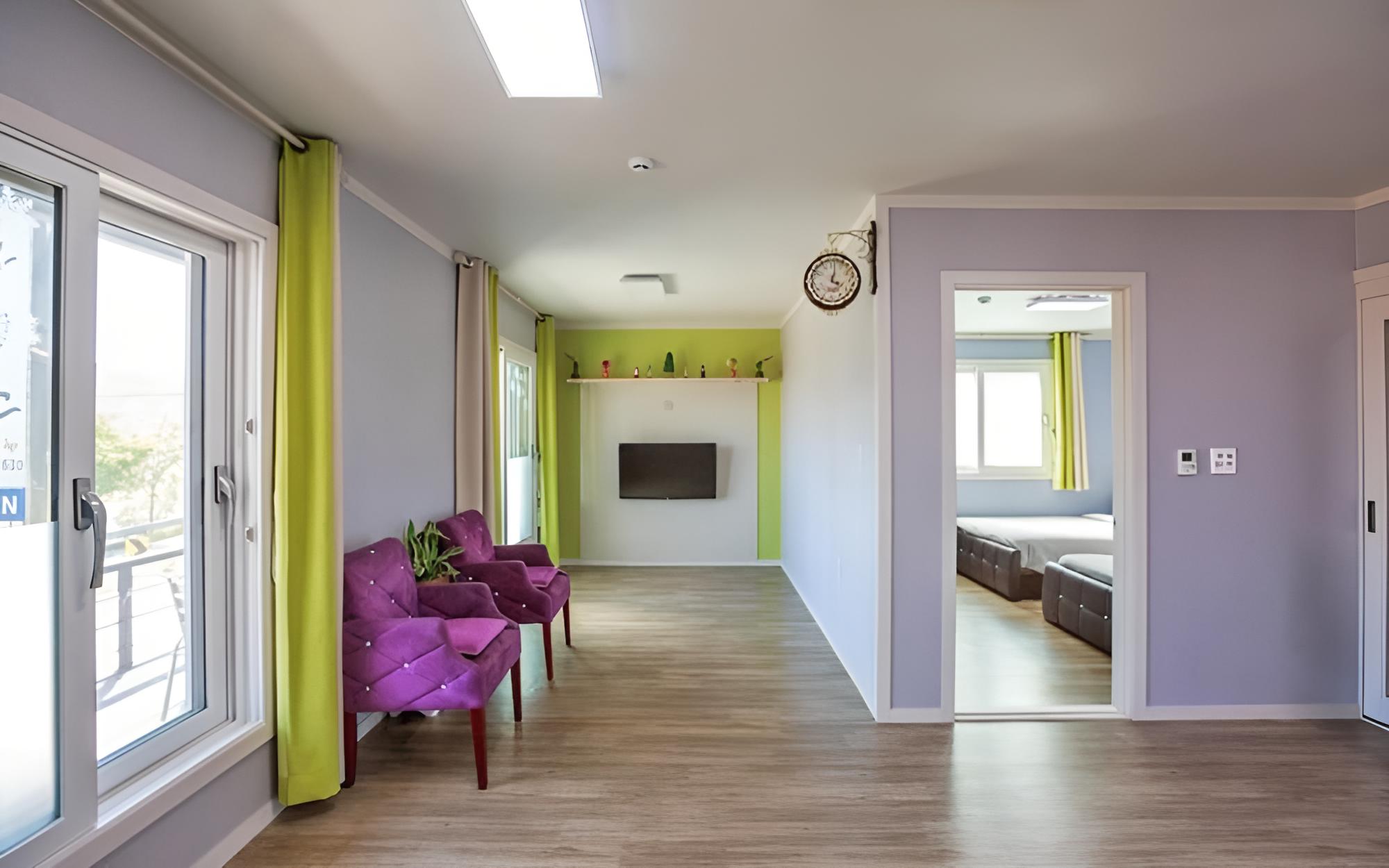 Room (Room 101)