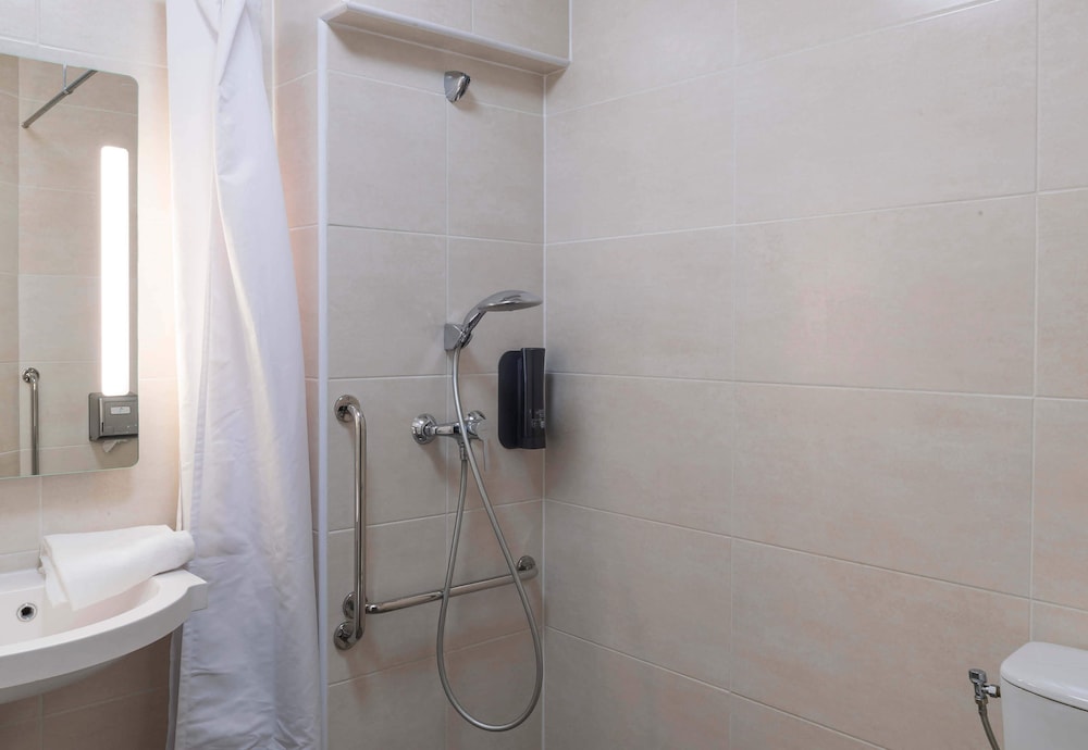 Double Room, Accessible - Photo 2